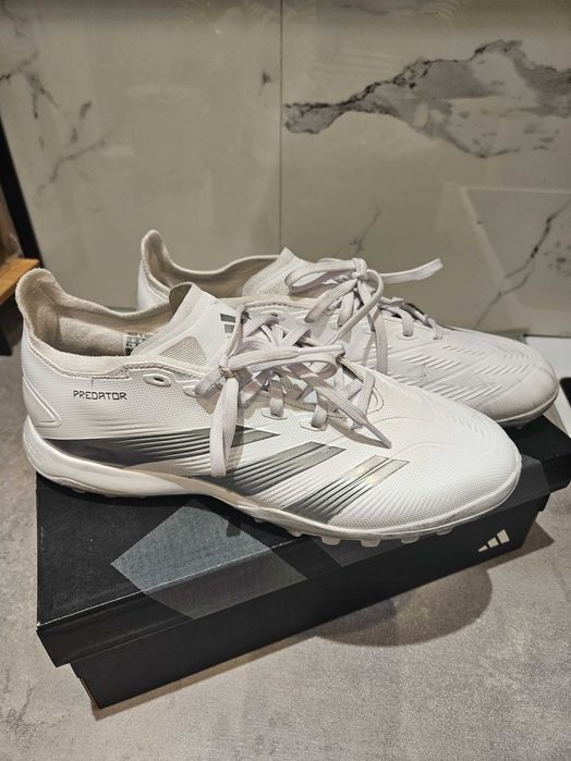 Adidas Predator – Białe Buty Piłkarskie, r. 42, Stan Bardzo Dobry