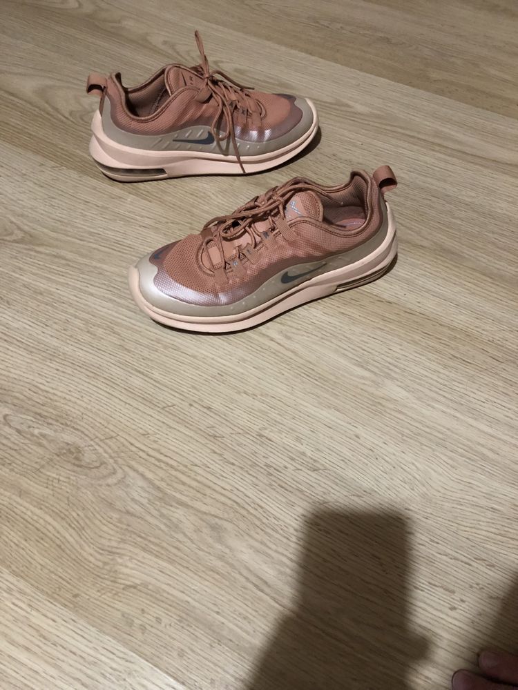 Кросовки Nike Air Max Axis Terra Blush W