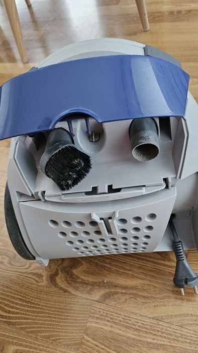 Odkurzacz Zelmer Odyssey ZVC 307
Moc 890W

Pełny komplet:
- Odkurzacz