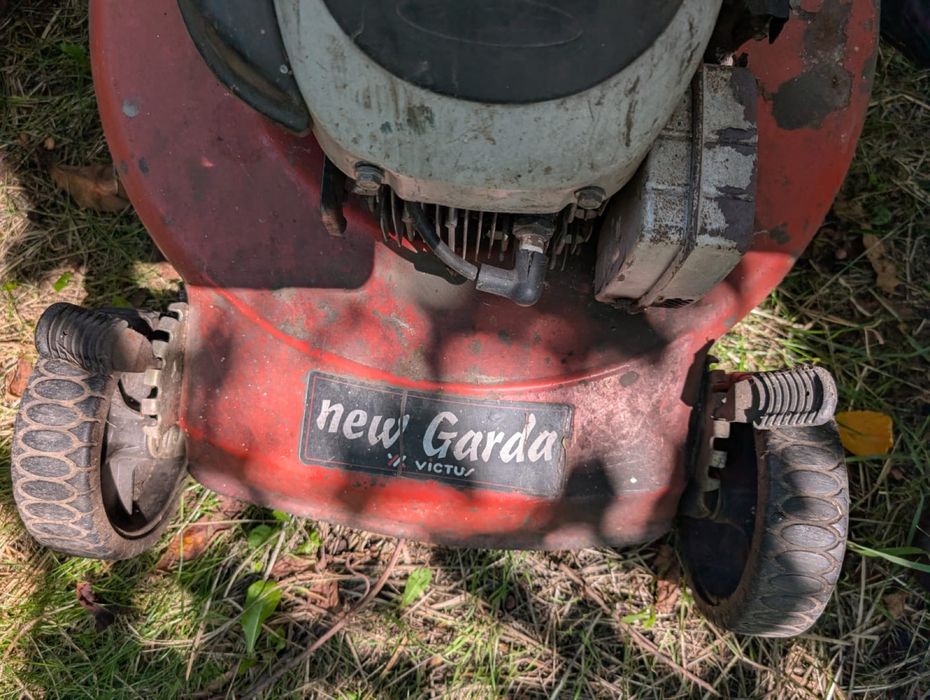 Kosiarka spalinowa do naprawy