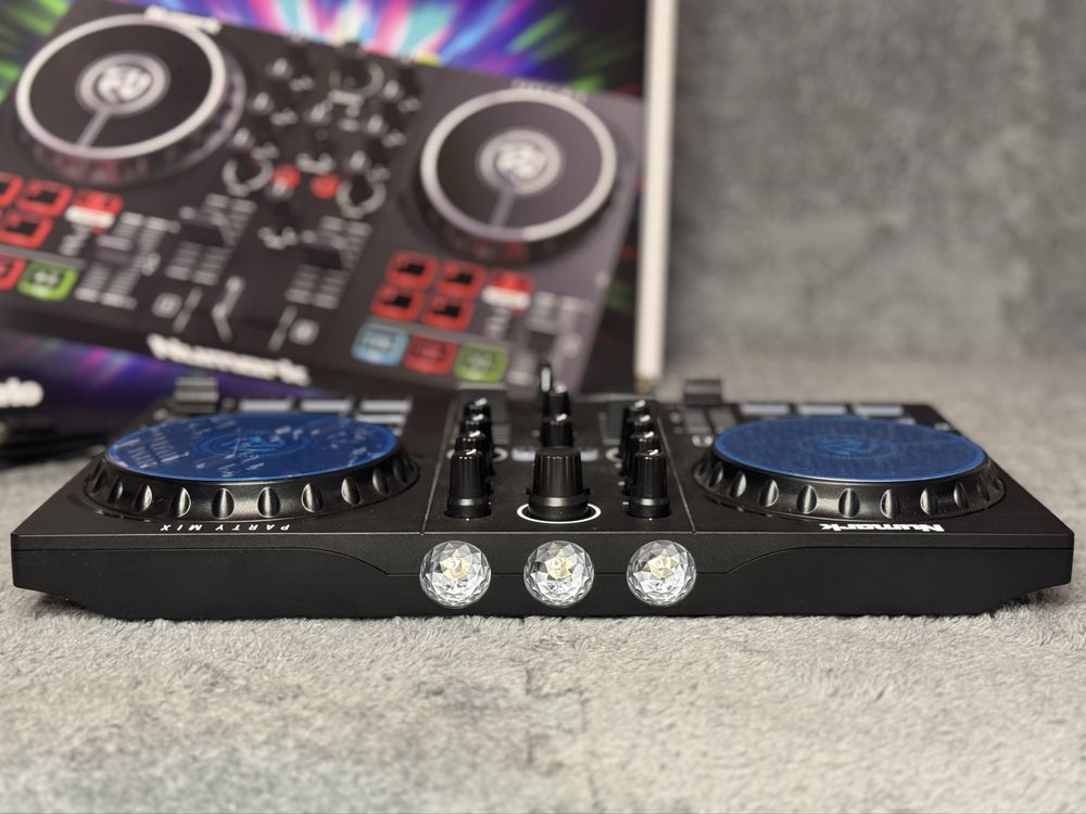 DJ-Контроллер Numark Party Mix