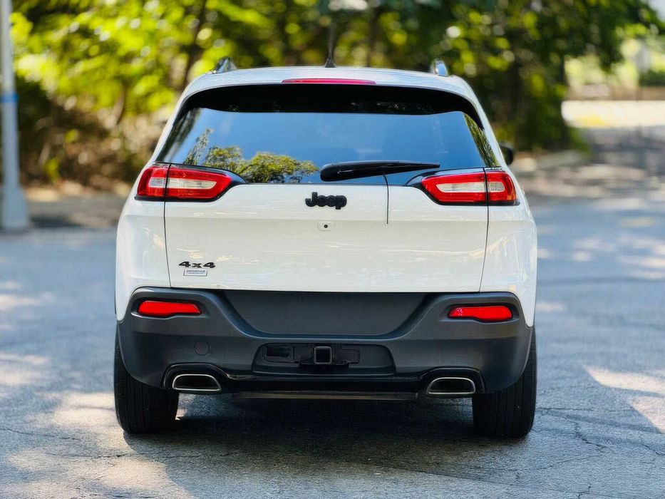 Jeep Cherokee Limited      2016