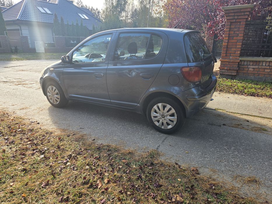 Toyota Yaris 1.0 2004r polift