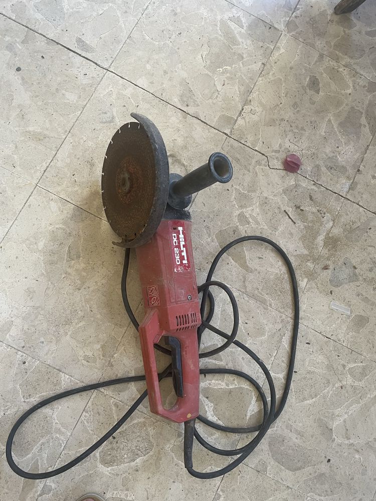 Rebarbadora Hilti DC230 profissional