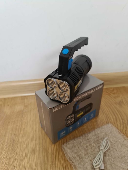 Mocna latarka taktyczna LED  2000LM akumulatorowa