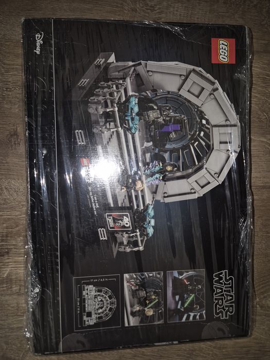 Lego Star Wars Діорама «Тронна зала імператора» 75352