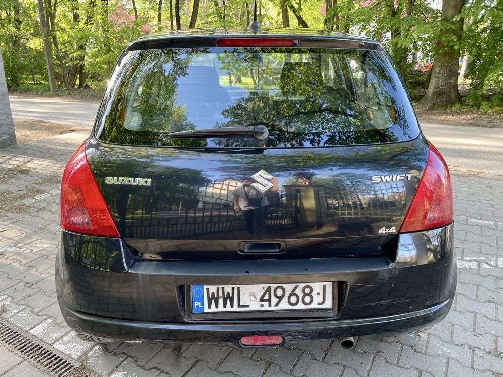 Suzuki Swift 4x4 1.3 benzyna + LPG Gaz 2006 rok.