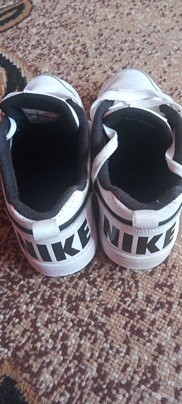 Buty chłopięce nike 23.5cm