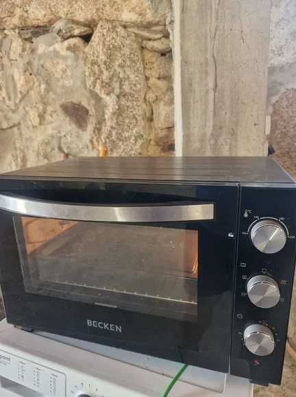 Mini-forno BECKEN BMO4134 c/ capacidade: 46 L - 1800 W