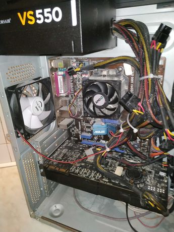 Komputer stacjonarny (Athlon II X4 635 . Asus M4A77T . ASUS GTX 465)