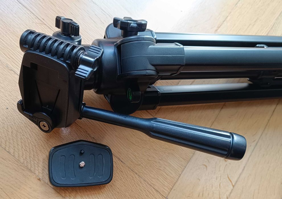 Statyw fotograficzny Velbon DF-60 DF60 z pokrowcem i szybkozłączką