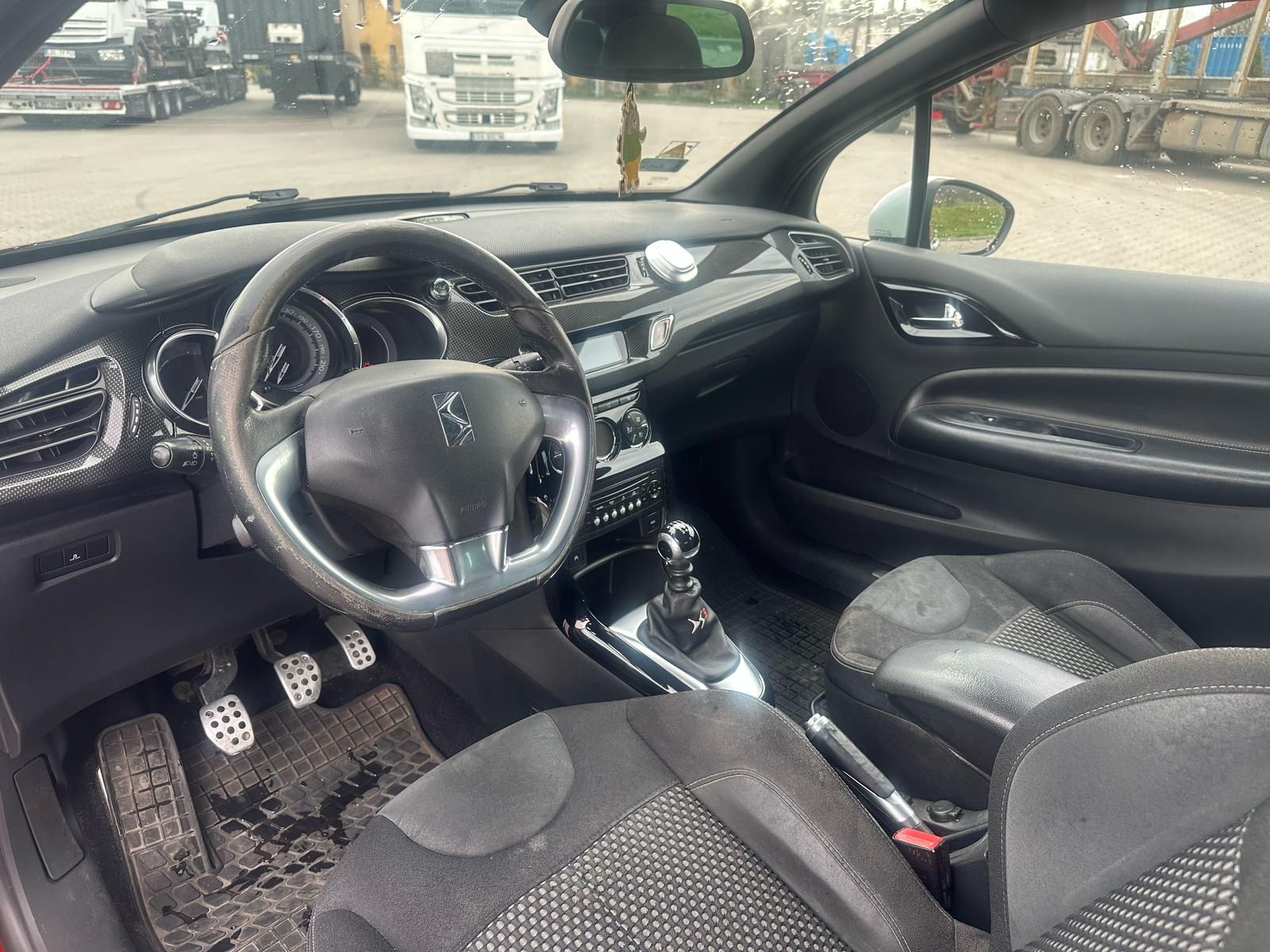 CITROEN DS3 1.6 hdi