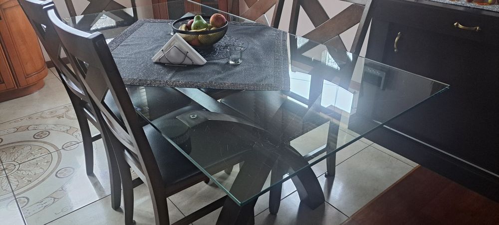 Sprzedam Szklany stół do jadalni