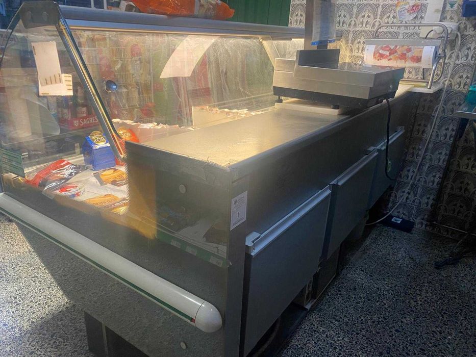 Expositor de Charcutaria