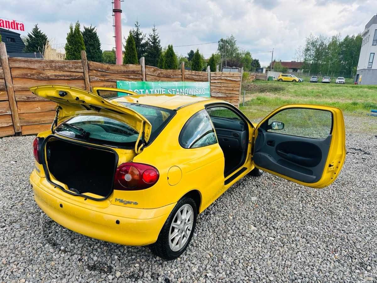 CAR4YOU Renault Megane 1.4 benzyna 2000 Opłacony Klima 77747km