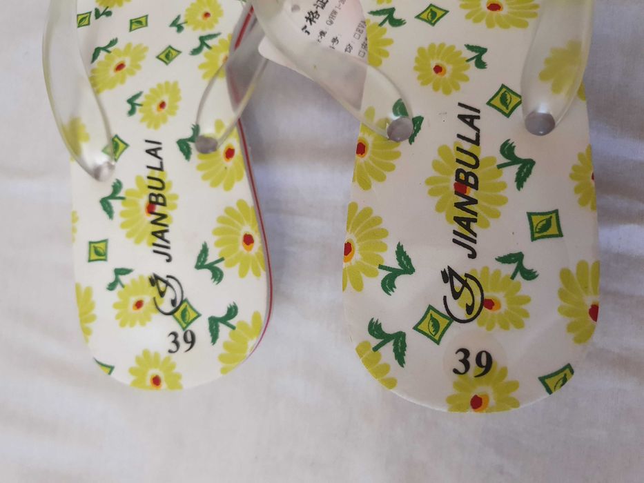 Продам новые оригинальные женские шлепки Jianbulai.