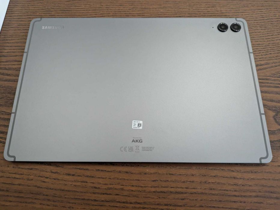 Samsung Tab S9 FE+ em caixa original com acessorios