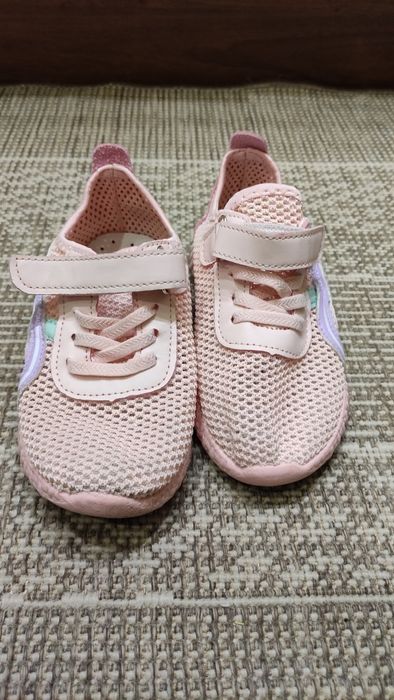 Кросівки дитячі в сіточку