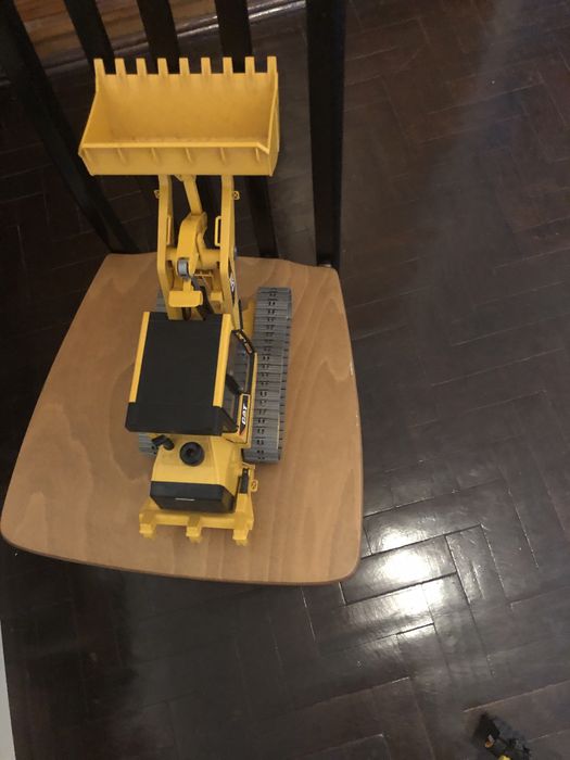 Escavadora CAT como nova!