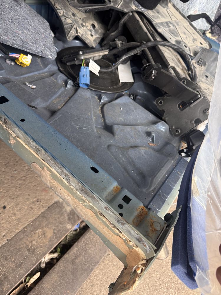 Opel Astra L Tylna   Wanna Podłoga Kombi Astra L  dupa