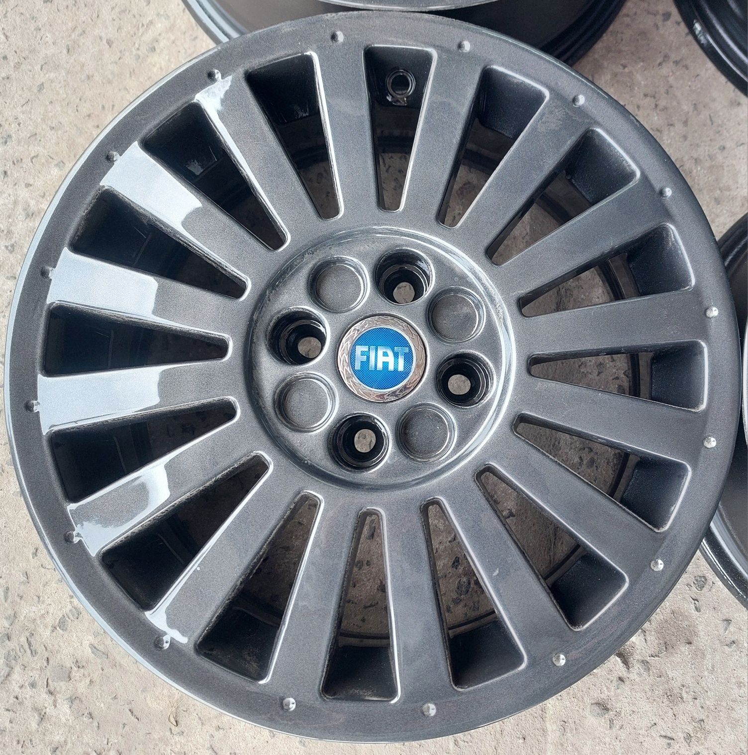 4 98 R15 Fiat Fiorino Doblo Linea