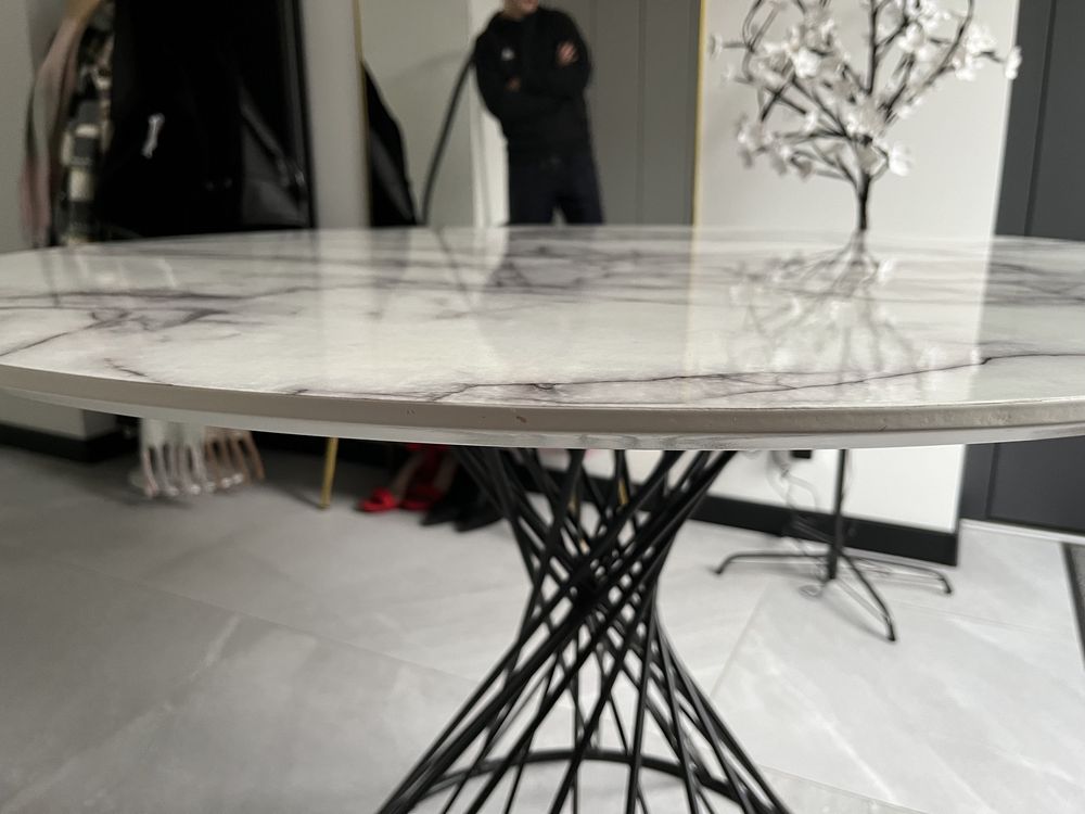 Stół okrągły 4 osobowy - imitacja marmuru