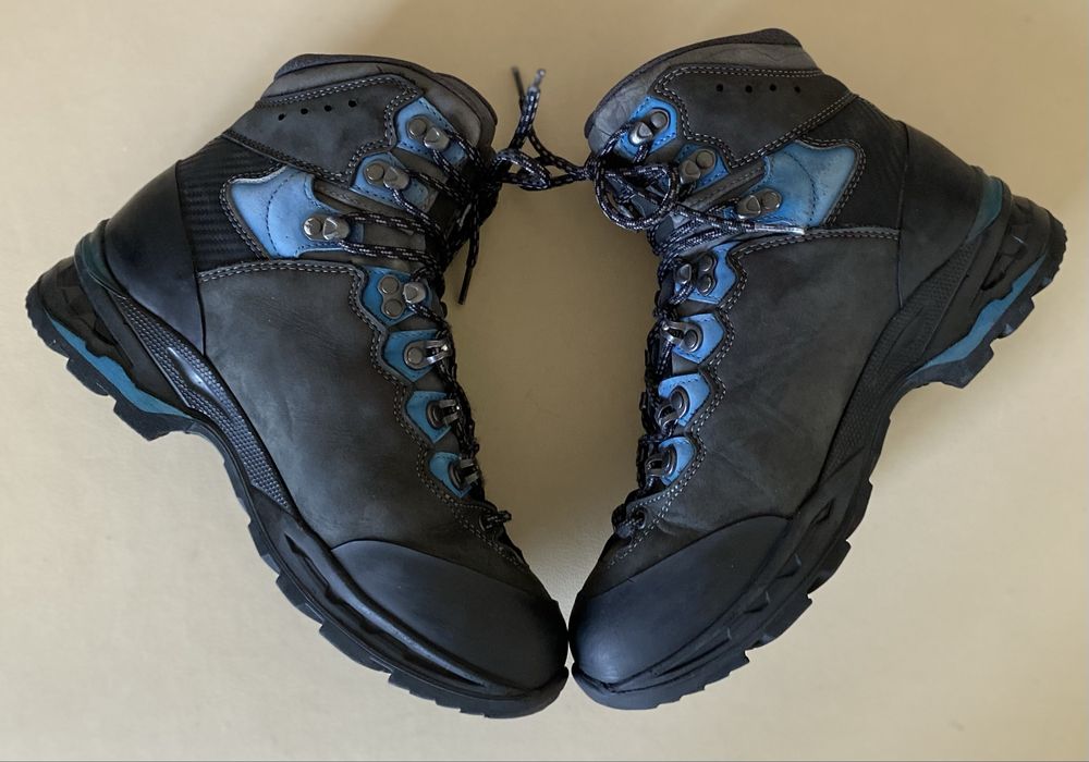 Черевики Lowa GoreTex.