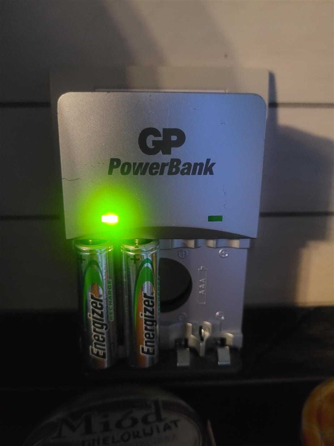 Ładowarka GP GPPB20GS - PowerBank, AA, AAA, Akumulatorki, Sprawna
