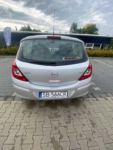 Opel Corsa 1.3  CDTI Edition 150, srebrny, rocznik 2012