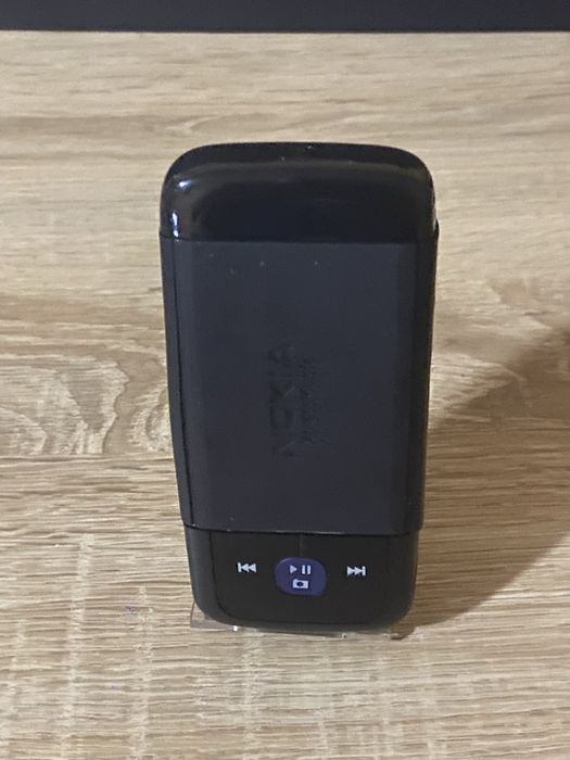 Мобильный телефон Nokia 5700