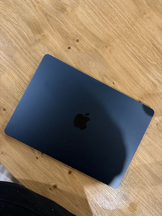 Mc Book 13 8c M2 256GB