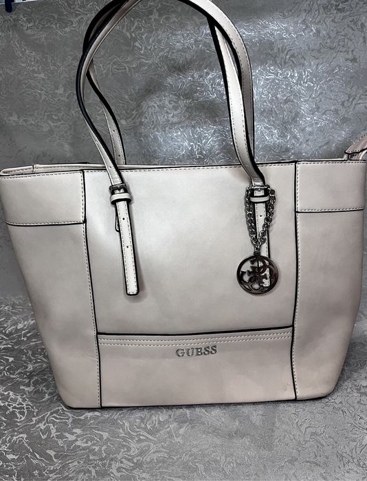 Оригінальна сумка GUЕSS під реставрацію
