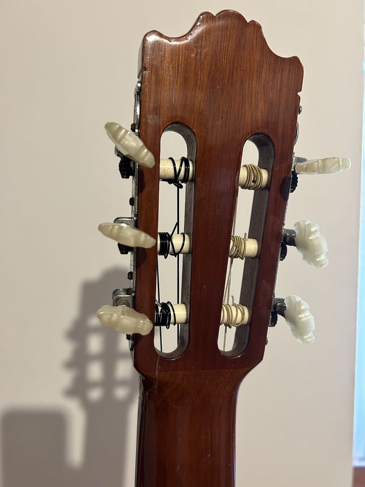 Gitara Yamaha g-230