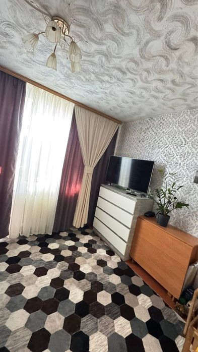 Продам 1-но кімнатну квартиру Київська