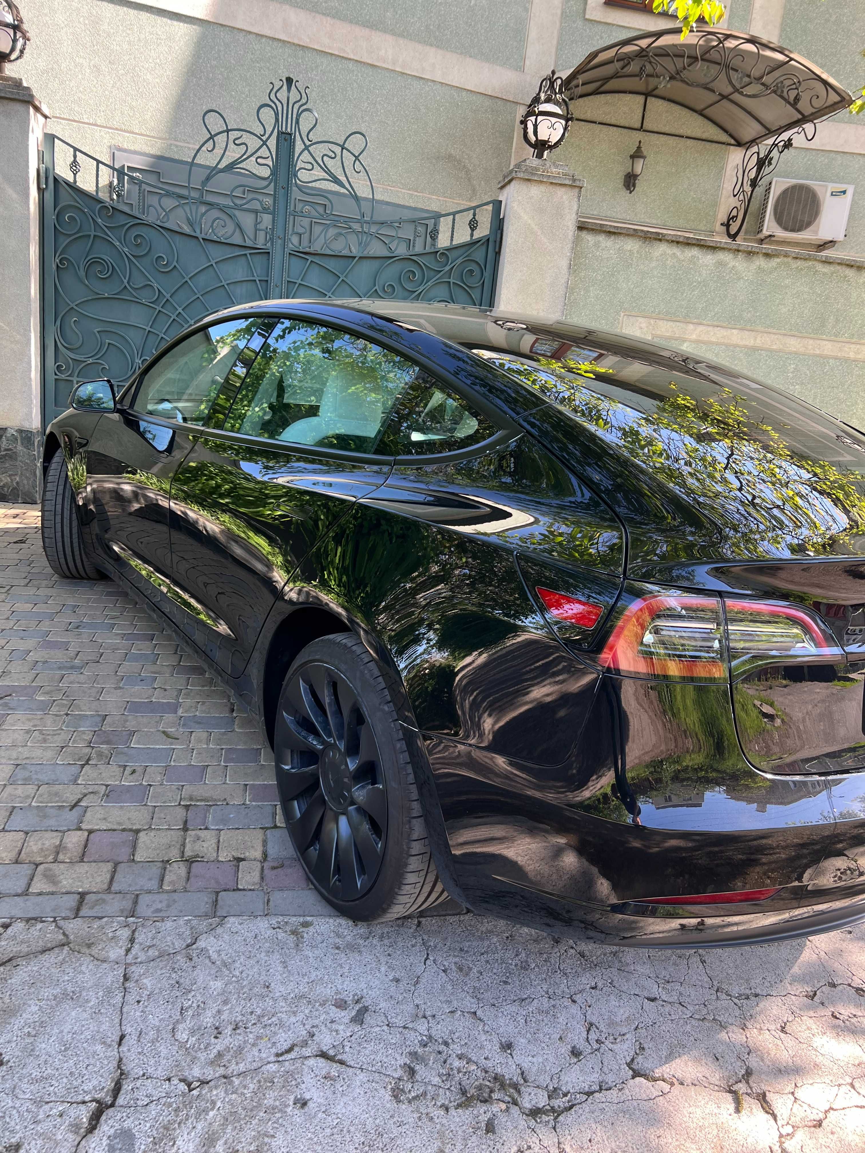 Сдам в АРЕНДУ автомобиль TESLA Model 3 Performance