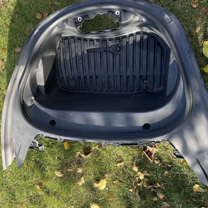 Запчастини для Tesla 3