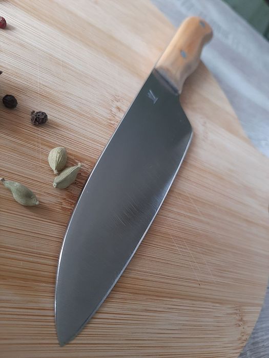 Ніж кухонний. Сталь N690 Bohler