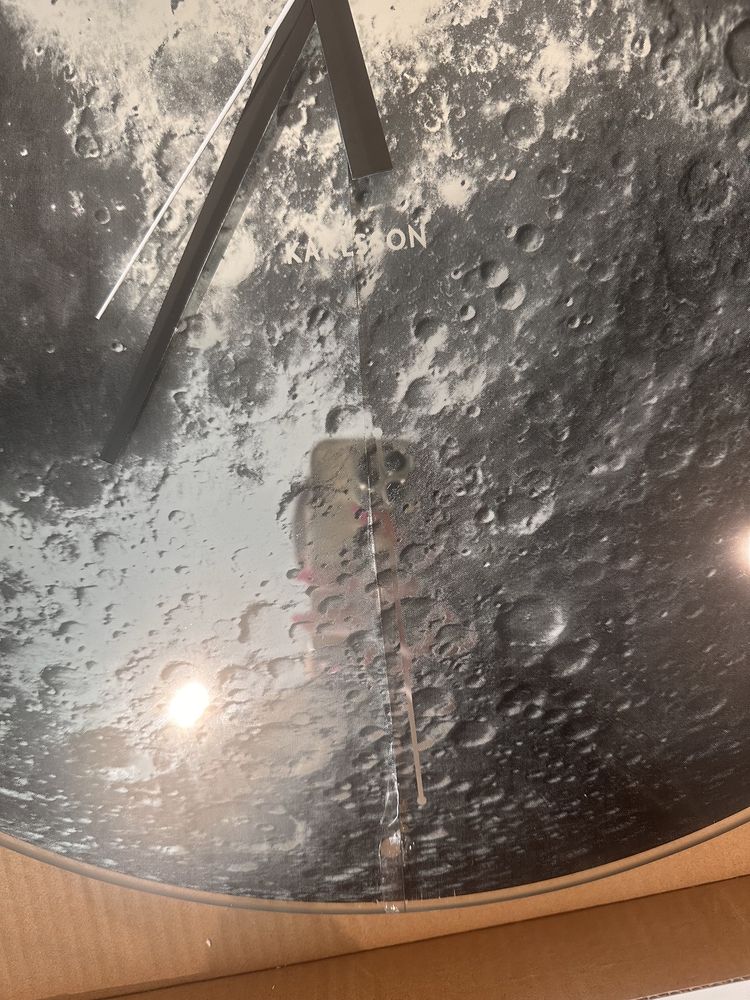 Zegar Karlsson Moon