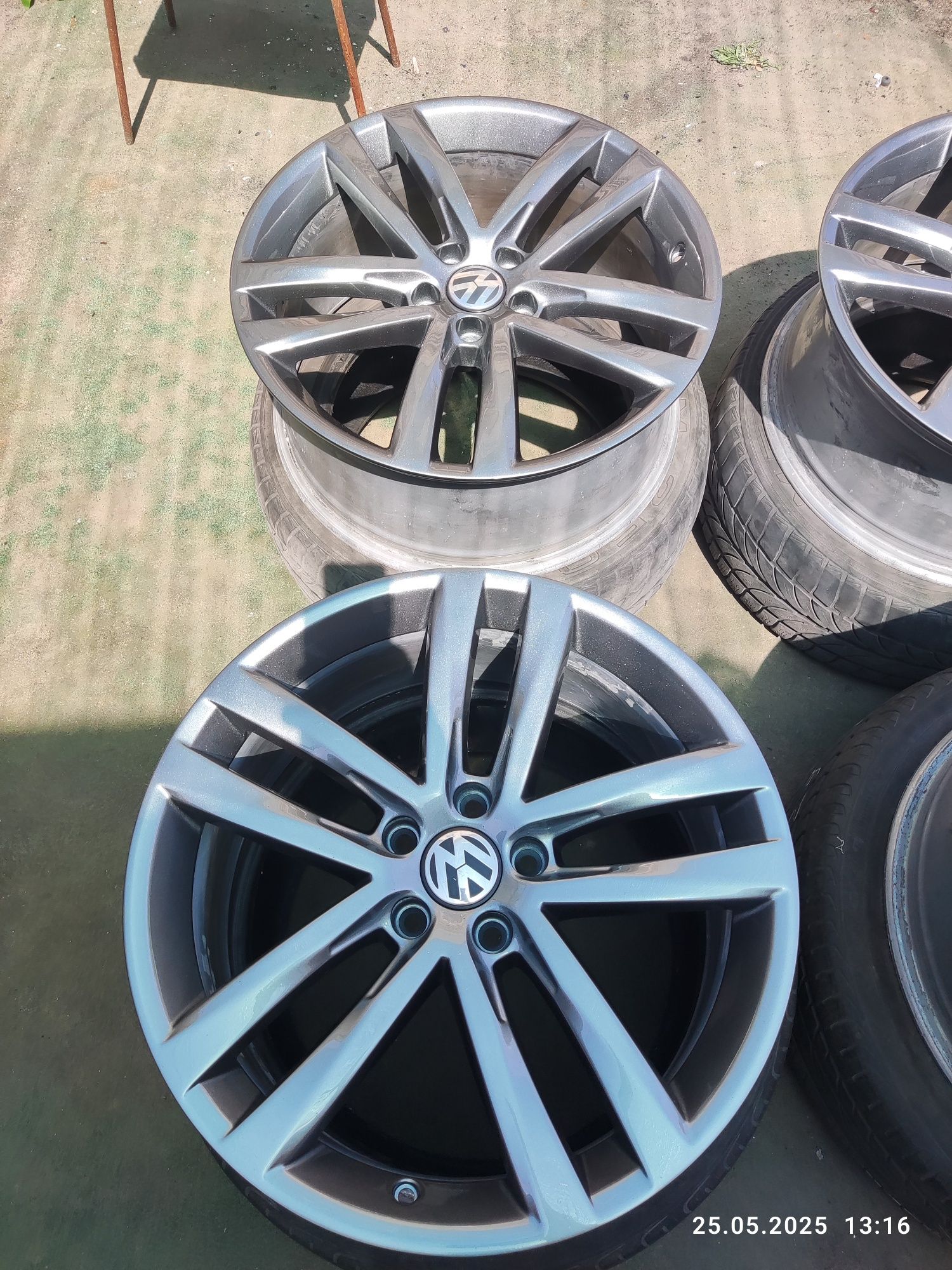 Диски 5/112 R19 оригінал Volkswagen Passat R-line