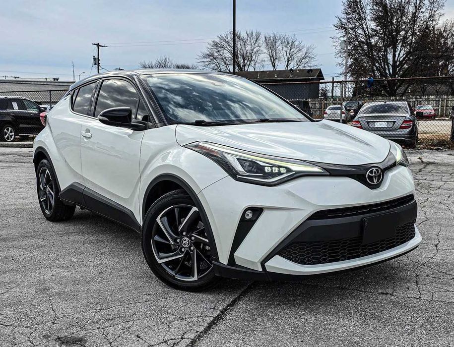 Toyota C-HR LE      2020