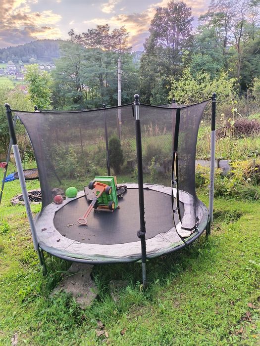 Trampolina ogrodowa 3m