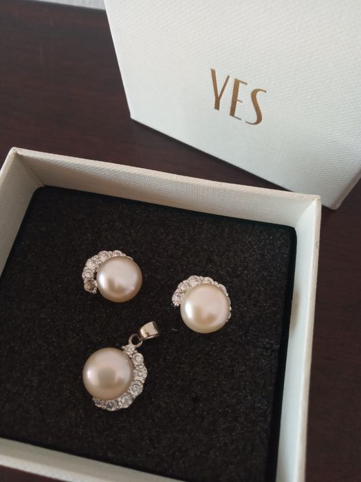 Zestaw srebrnej biżuterii Yes