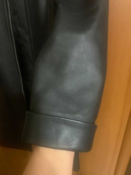 Жіночій плащ шкіряний