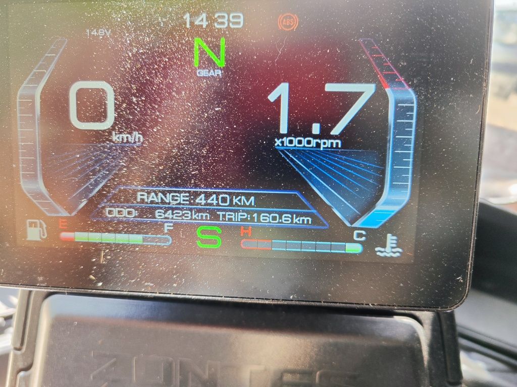 Zontes 310T2X com 3 malas