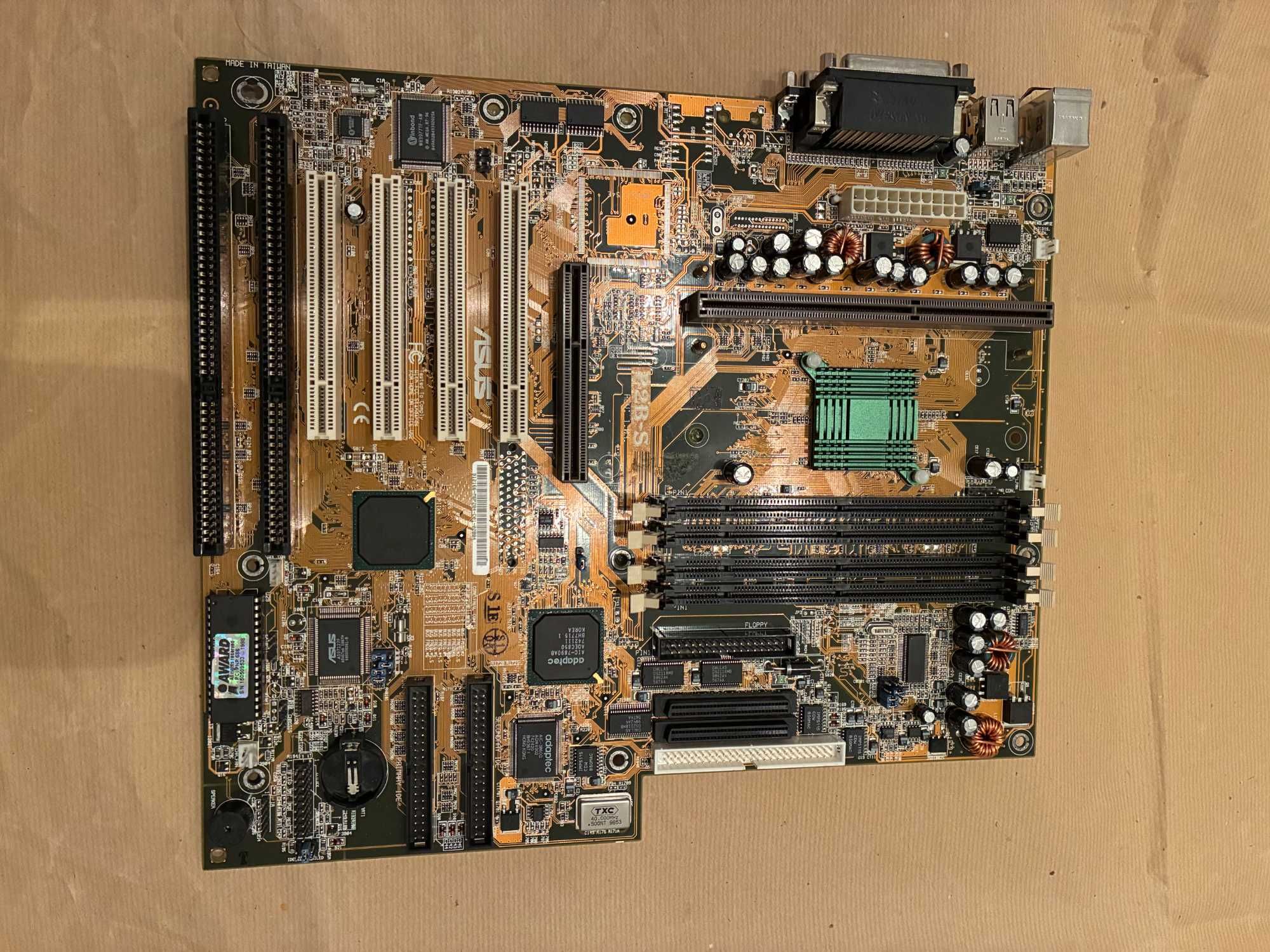 Motherboard Asus P2b-S
