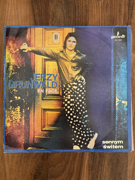 LP Jerzy Grunwald En Face Sennym Świtem