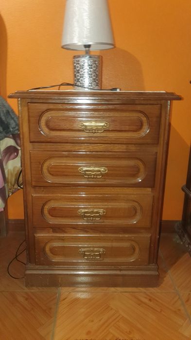 Quarto completo de madeira