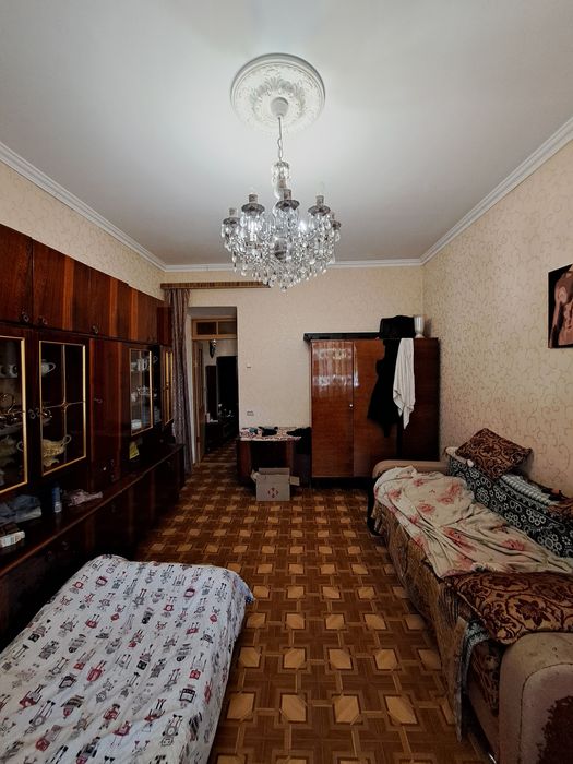 Квартира со своим палисадником !