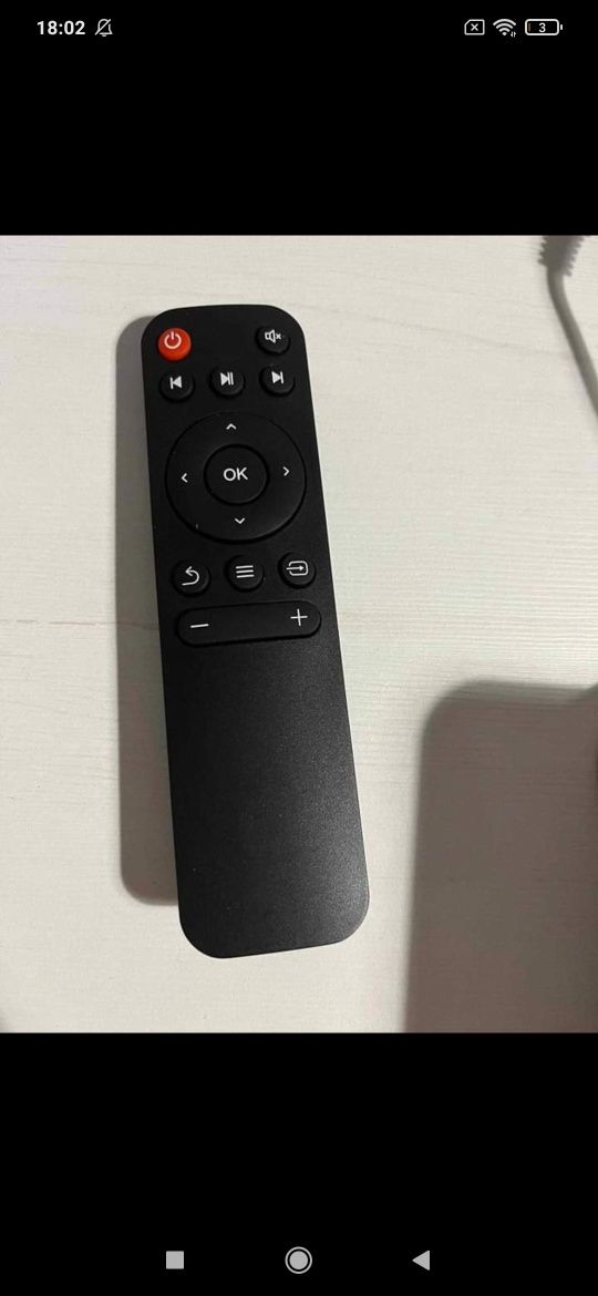 Projektor multimedialny A30C z funkcją Bluetooth + pilot