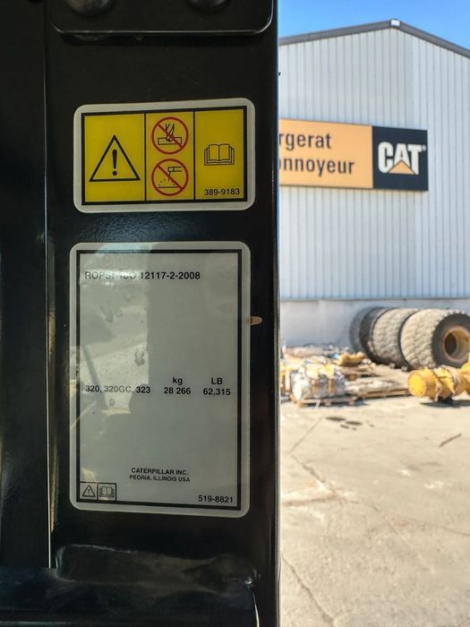 Caterpillar 323